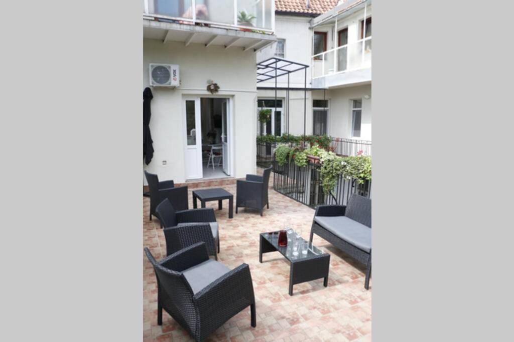 Rock - Studio With 30M2 Terrace Belgrado Buitenkant foto